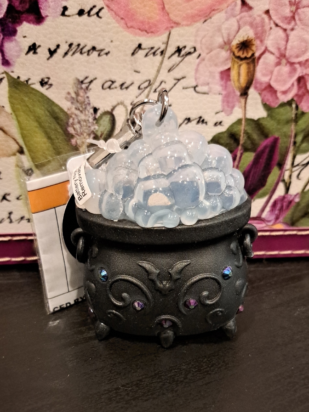 Bath & Body Works Black Cauldron Pocketbac Holder